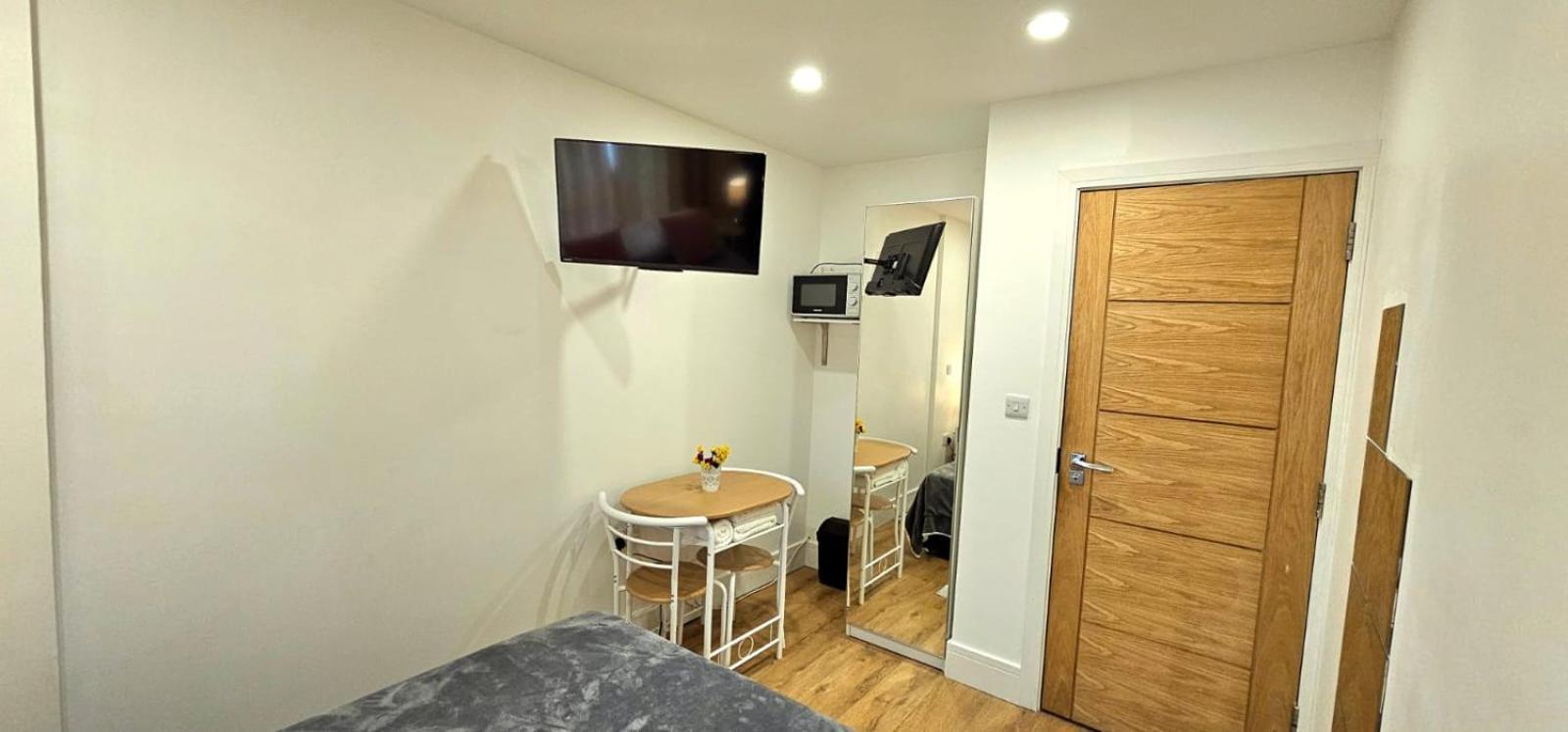 Claire Double Room Λονδίνο Εξωτερικό φωτογραφία