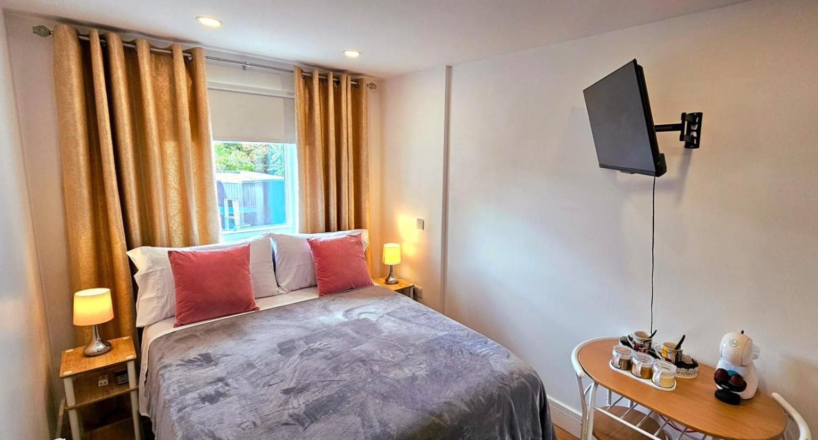 Claire Double Room Λονδίνο Εξωτερικό φωτογραφία
